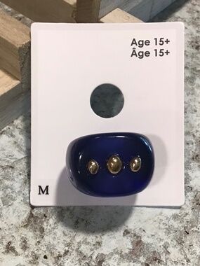Gap Blue Resin Zinc ring size Medium NWT New
